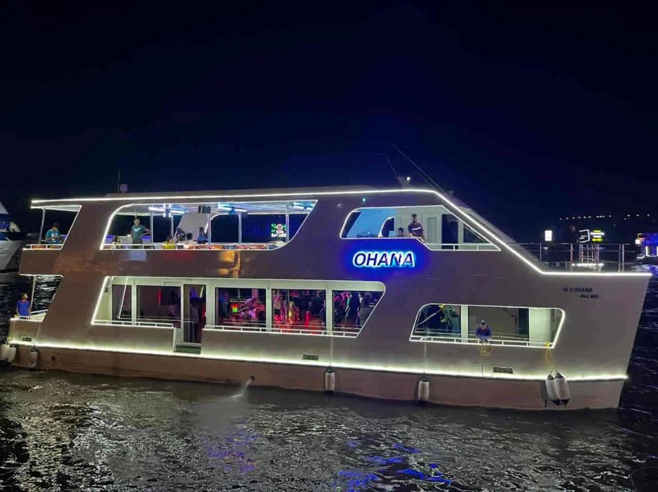 adventure boat party in goa